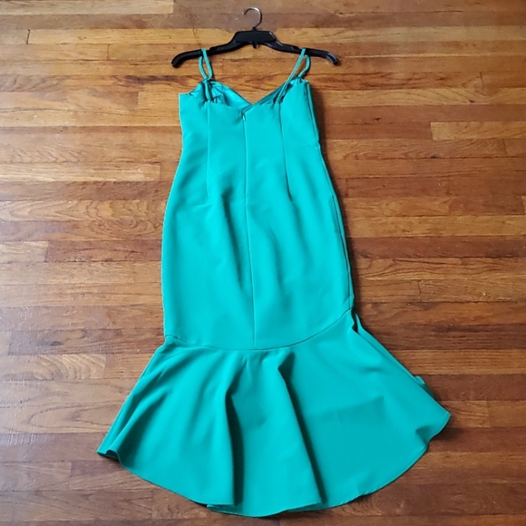 Bardot High Low Ruffle Midi Dress - Picture 4 of 8